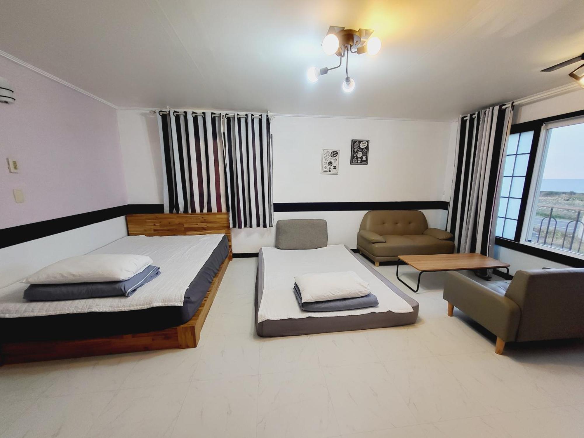 Morning Beach Pension เมืองเชจู ภายนอก รูปภาพ
